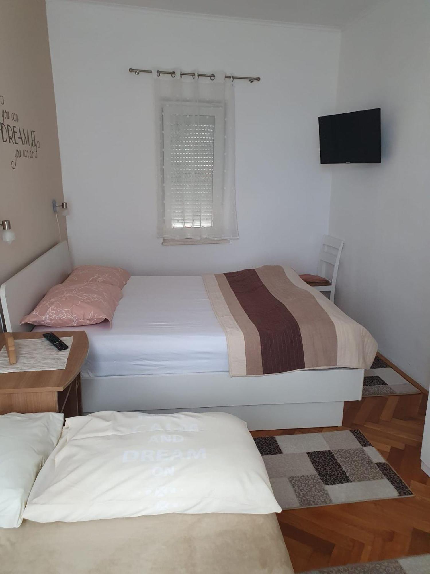 Apartment Sandra 2+2 *** Crikvenica Exterior foto